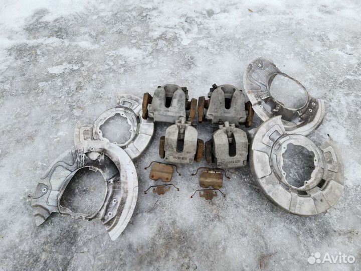 Продаю комплект суппортов x5 f15