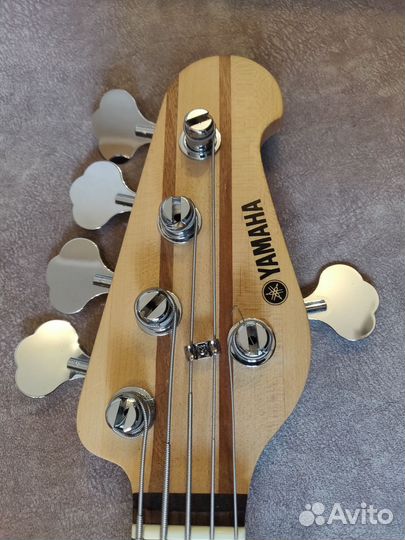 5 струнная бас гитара