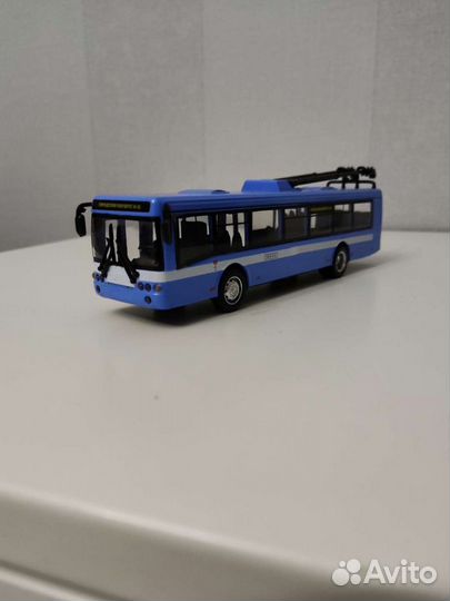 Модель троллейбуса. 1:72
