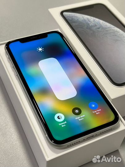 iPhone Xr, 64 ГБ