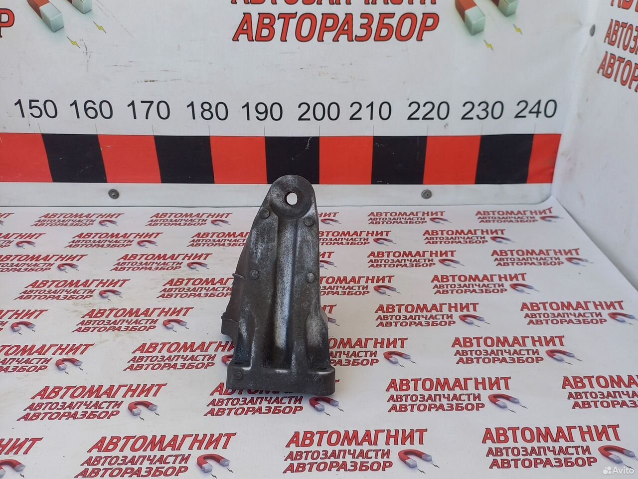 Кронштейн двигателя левый Форд Транзит 8 14-н.в