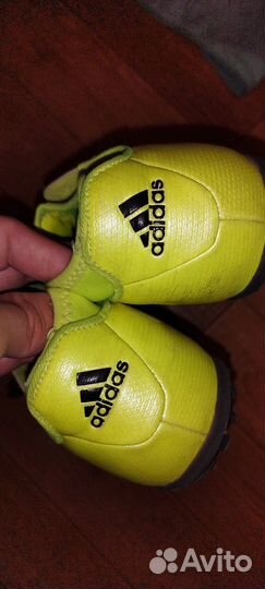 Футбольные бутсы