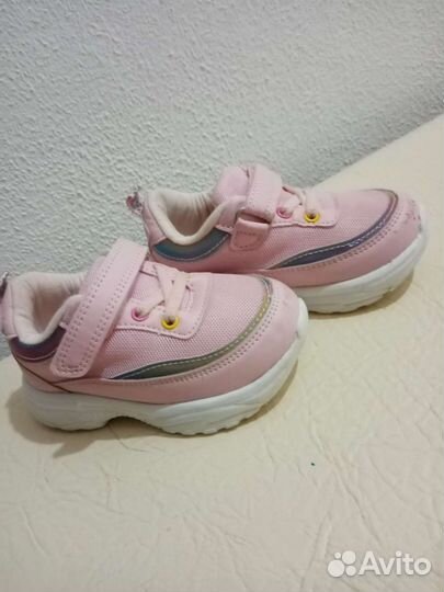Кроссовки для девочки 24 размер