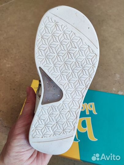 Сандалии для девочки