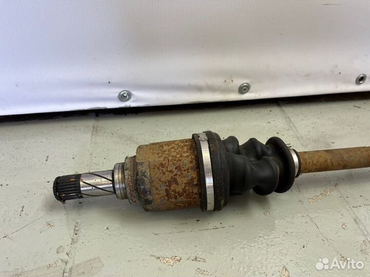 Полуось передняя левая Renault Logan 2 K7MA812