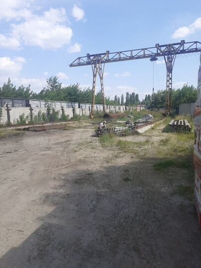 Сдам земельный участок с козловым краном