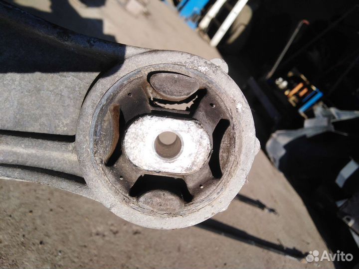 Сайлентблоки заднего редуктора A8 D2