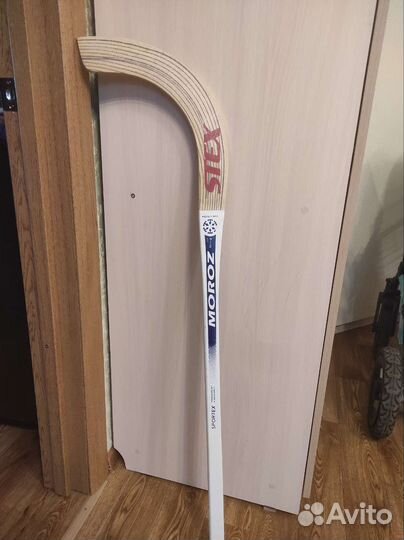 Клюшка хоккейная