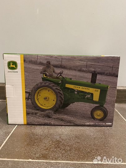 Трактор John Deere 630