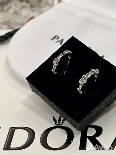 Pandora серьги сердечки