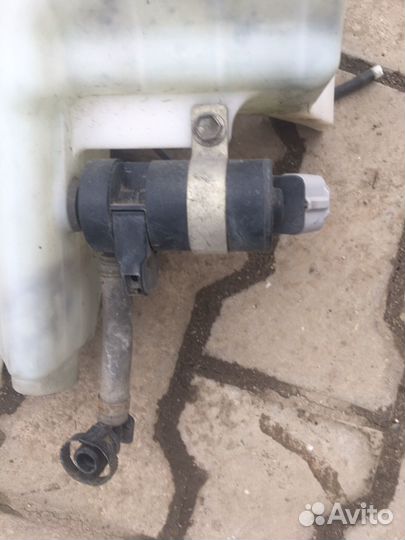 Бачок омывателя в сборе Мазда сх-7