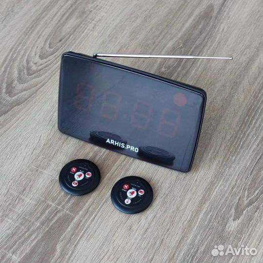 Табло отображения вызова на русском, кнопка вызова