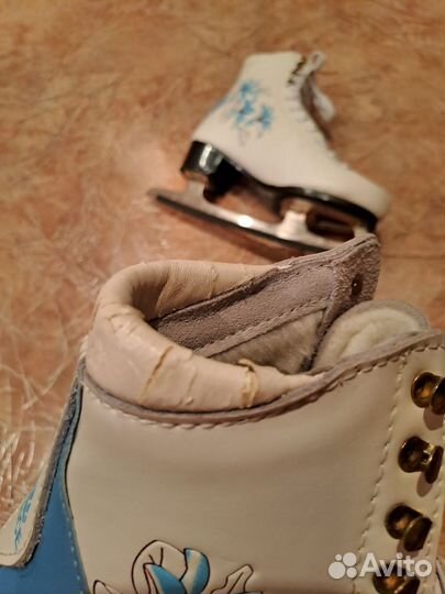 Коньки фигурные 38 размер