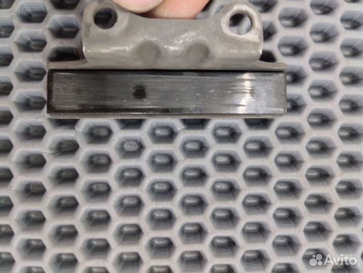 Suzuki gsxr 600 k8 k9 k10 n735 направляющая цепи