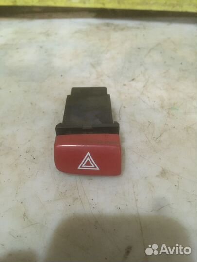 Кнопка аварийной сигнализации Kia Rio
