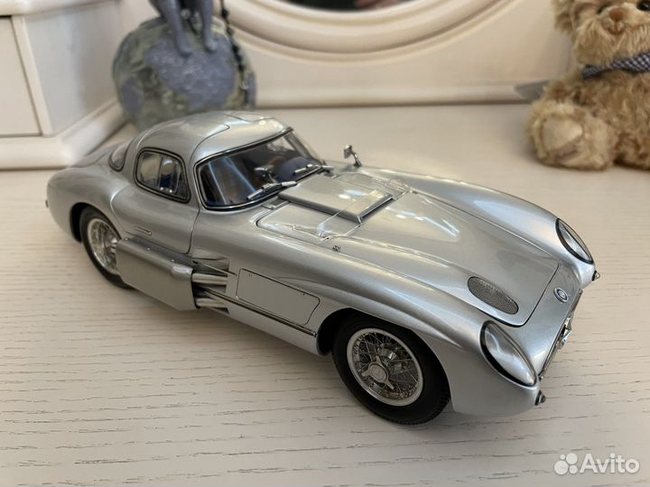 CMC M-088 Mercedes-Benz 300 SLR Uhlenhaut