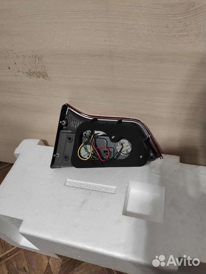 Фонарь задний левый внутренный на Kia Rio 3 15-17