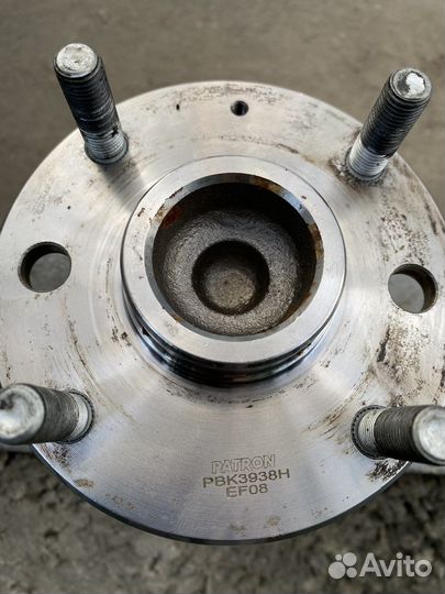 Ступица в сборе с датчиком ABS