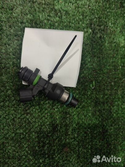 Форсунка топливная Nissan Teana J32 vq25de 2008