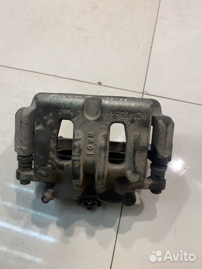 Тормозной суппорт (передний, правый) (Kia Mohave)