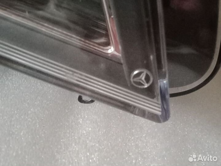 Фара R на Мерседес W 204 рестайл. адаптив ксен
