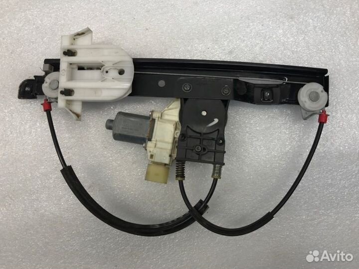 Стеклоподъемник задний правый Ford Mondeo седан