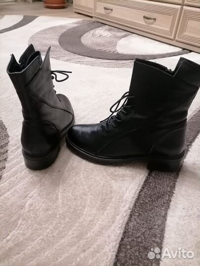 Ботинки женские