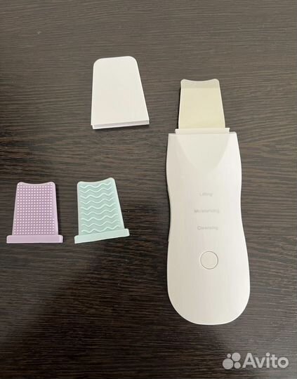 Ультразвуковой аппарат для чистки лица