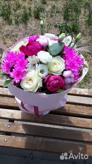 Доставка цветов и букетов