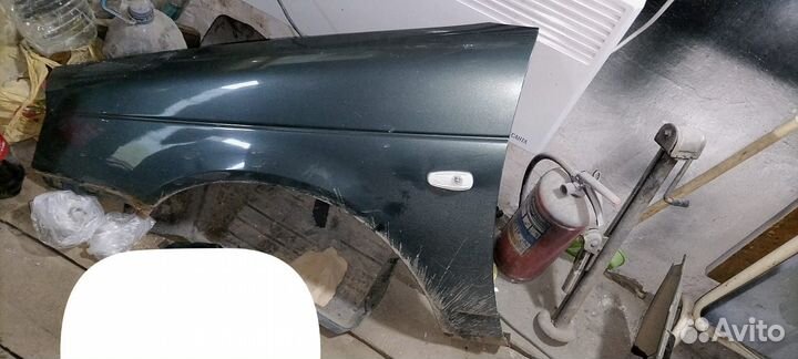 Крыло переднее левое и правое лада приора