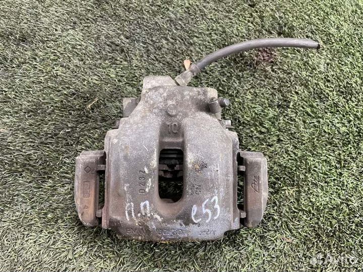 Суппорт тормозной передний правый Bmw X5 E53