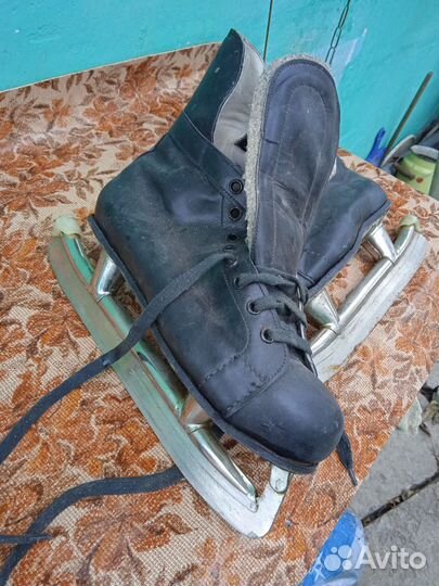 Коньки хоккейные времени СССР