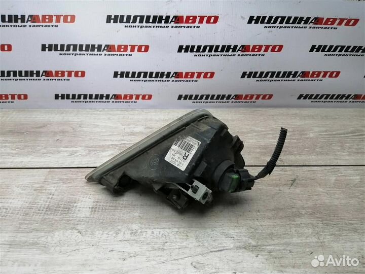 Фара противотуманная правая Хонда Цивик 8