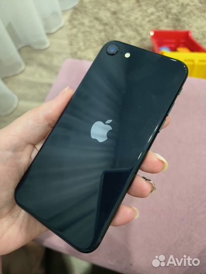 iPhone se 2022 64gb