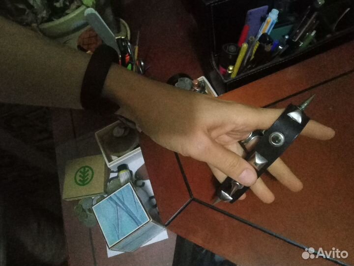 Чокер с шипами