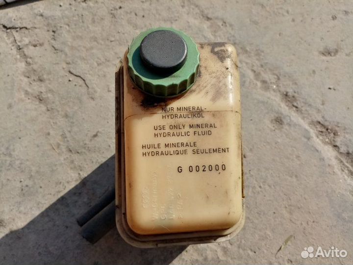 Бачок гидроусилителя Audi A8 D2 4.2