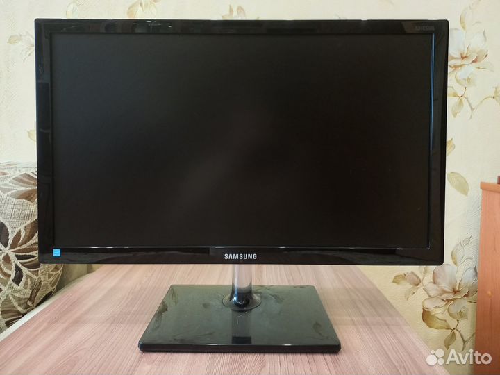 Монитор Samsung S24C550ML (23,6 дюйма / 75Гц)