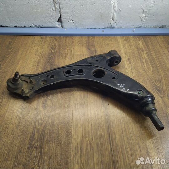 Рычаг передний левый Skoda Fabia универсал 1 2007