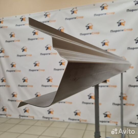 Ремкомплект правого порога VW Passat B3 кузовной