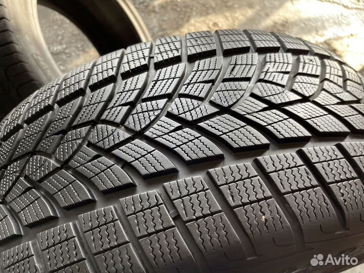 Goodyear UltraGrip Performance 275/45 R21 110V