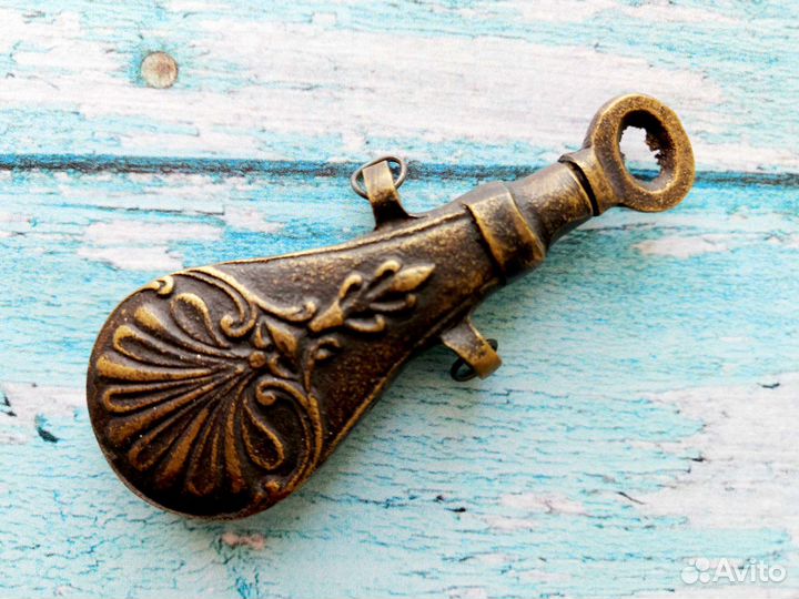 Пороховница старинная бронза