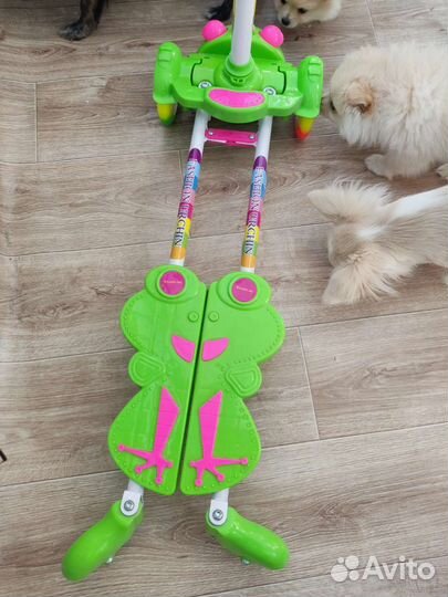 Самокат-лягушка новый