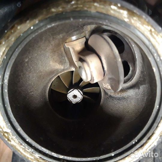 Турбины BMW X5M X6M S63 E70 E71 +колектор