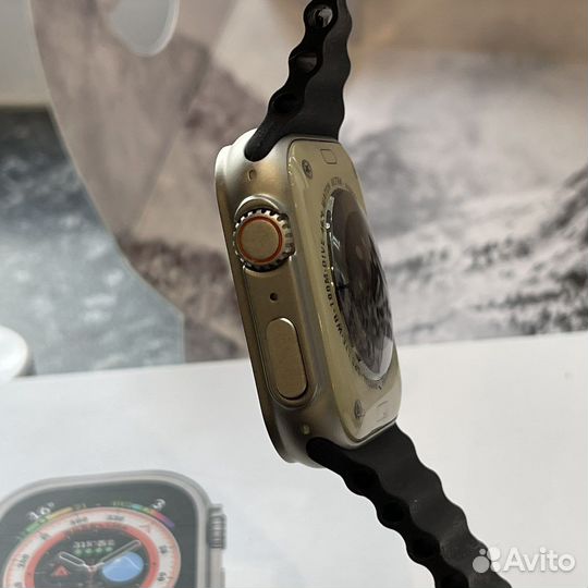 Apple watch S8 ultra 49mm titanium