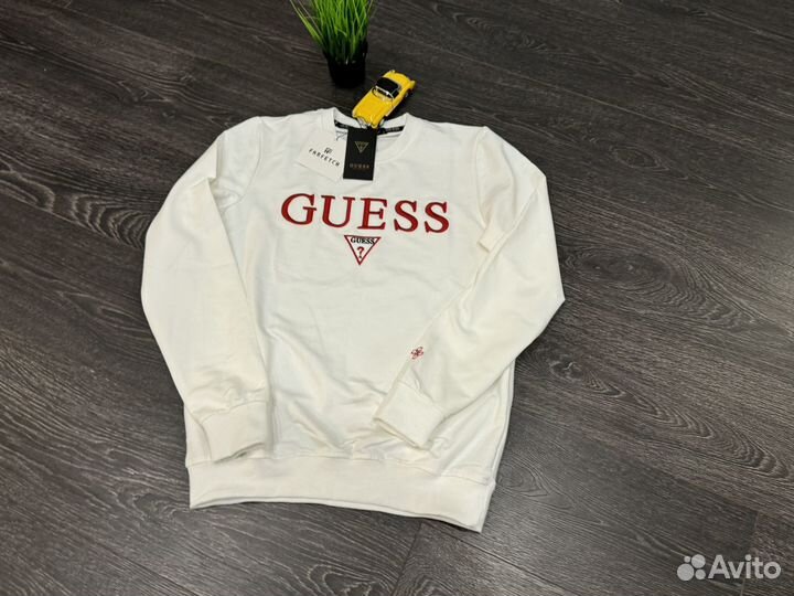 Свитшот guess вышивка