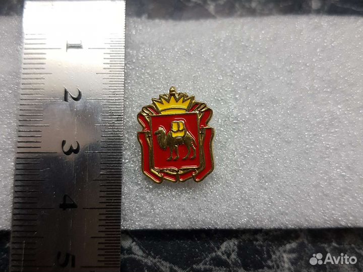 Фрачный значок