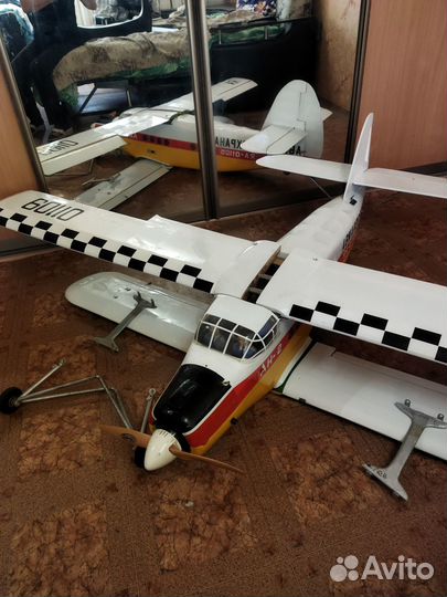 Пилотажная радиоуправляемая модель