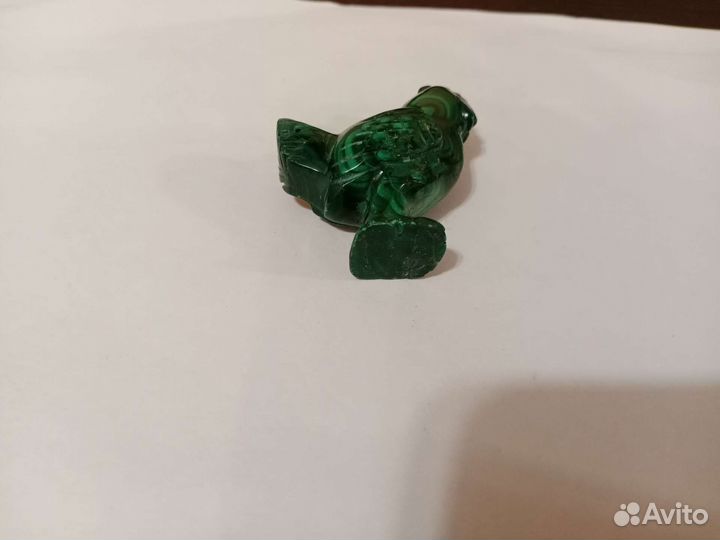 Петушок из натурального малахита