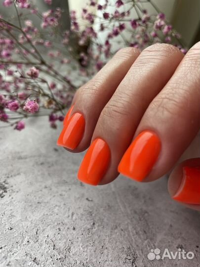 Педикюр с покрытием лаком