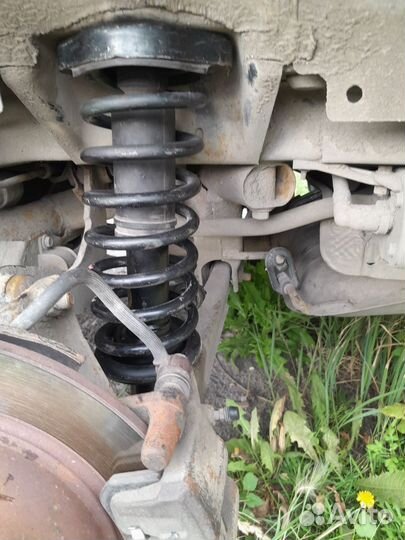 Задние стойки амортизатора на dodge caliber